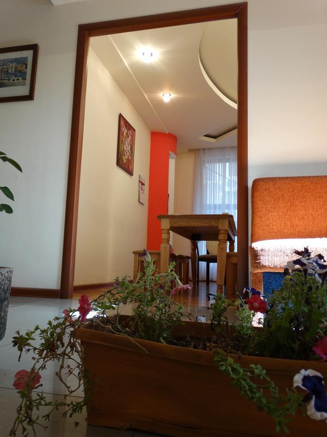 Destiny 1 Hostel Jerevan Exteriör bild